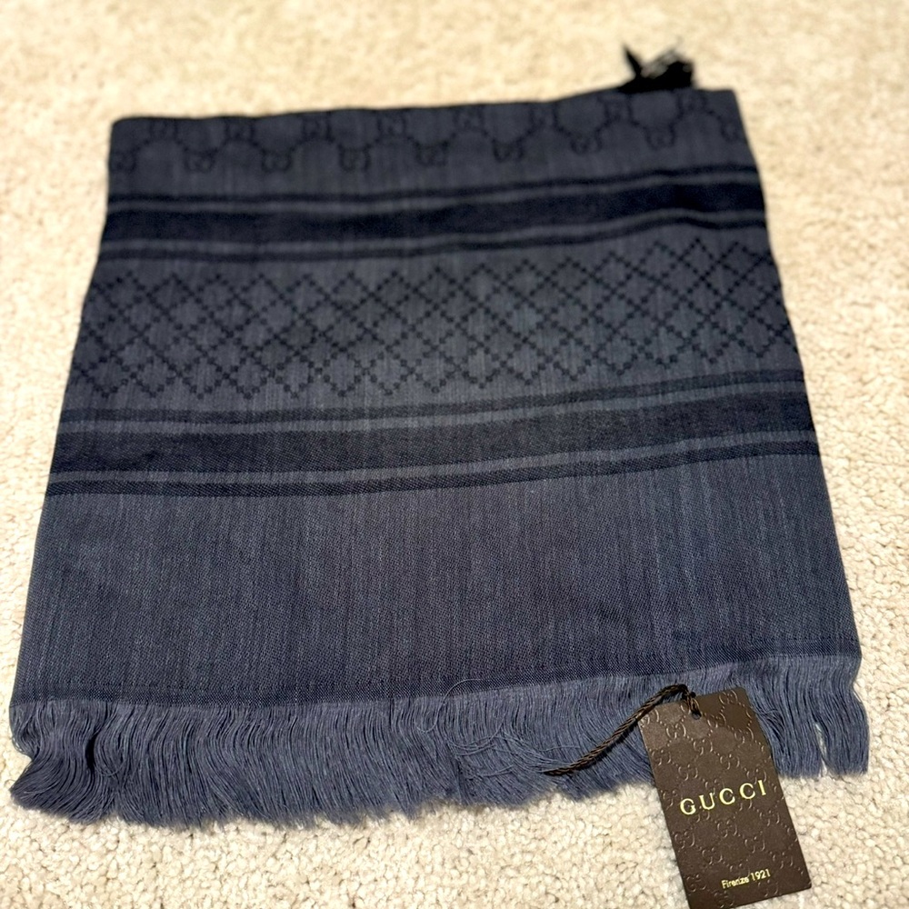Gucci Navy Textured Scarf